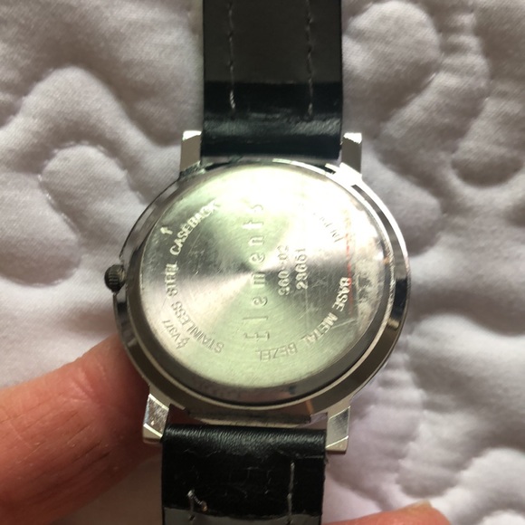 Watch - Picture 3 of 5